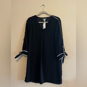 H&M Black V-Neck Dress